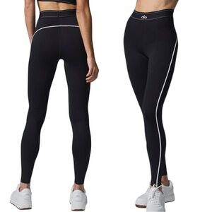 ALO Yoga Black Leggings with White Accents